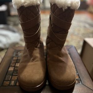 G by Guess Brown Ankle Booties with Faux Fur Lining